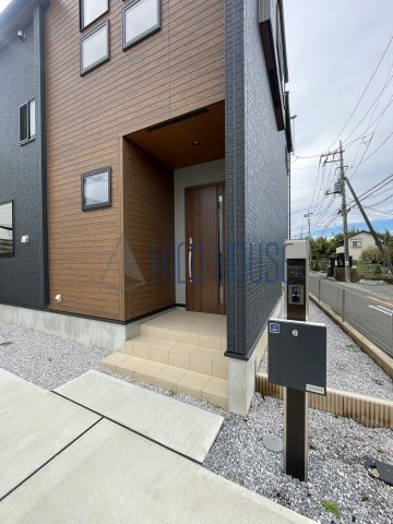 BLOOMING MAISON川越市寺尾1号棟 のエントランス