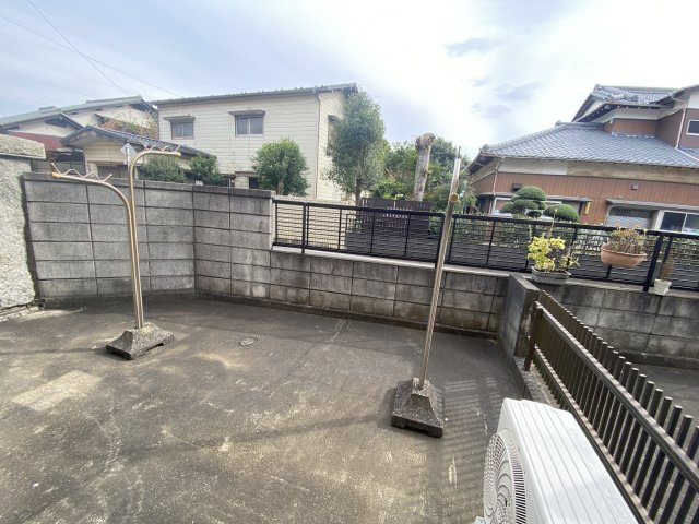 コーポアサノの駐車場