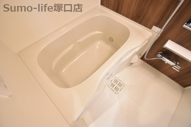 クルール尼崎の浴室