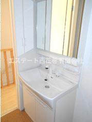 花巻市里川口町のアパートの洗面所|シャワー付洗面化粧台