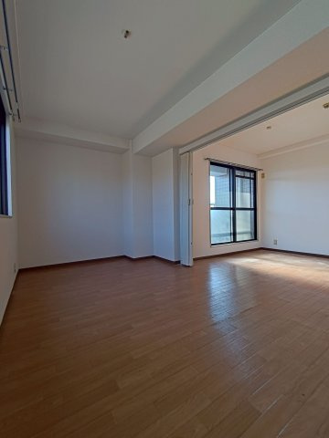 日生ビルの寝室