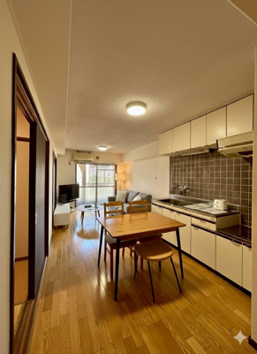 【居間・リビング】 | マンション鳥飼 | ※家具はイメージです。