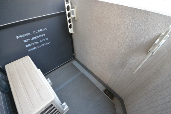 フォレシティ神田須田町のバルコニー