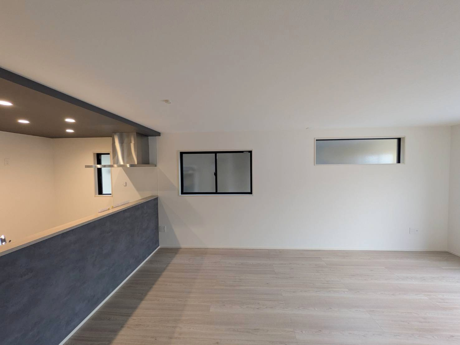 岡山市南区あけぼの町 2期の居間・リビング|◆別角度からのLDKの様子です。