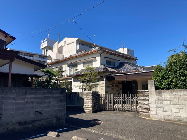 松山市山越　土地の周辺