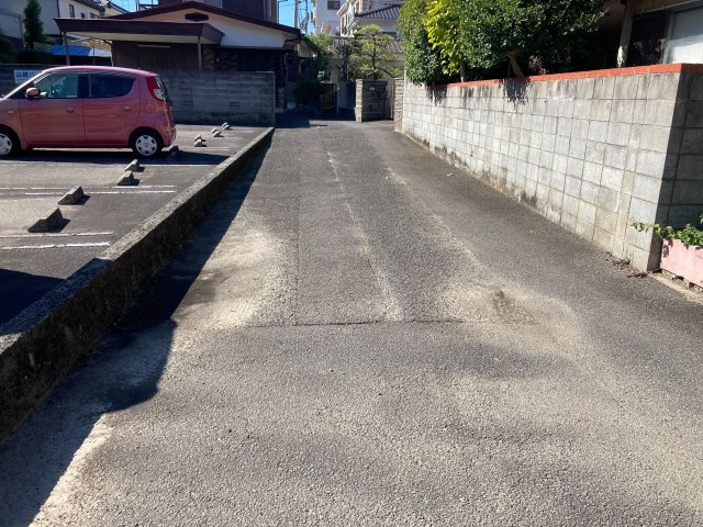 松山市山越　土地の周辺