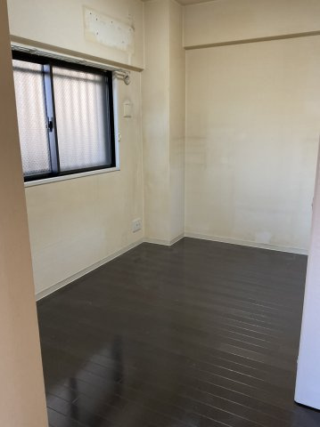 エスリード伏見桃山壱番館の寝室