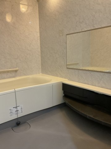 エスリード伏見桃山壱番館の浴室