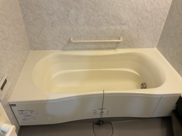 エスリード伏見桃山壱番館の浴室