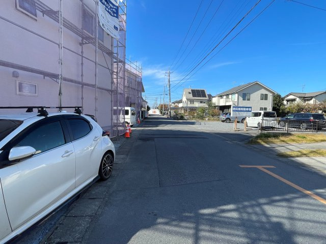 新築戸建・新築建売　深谷市上柴町西第5　上柴西小・上柴中の前面道路含む現地写真