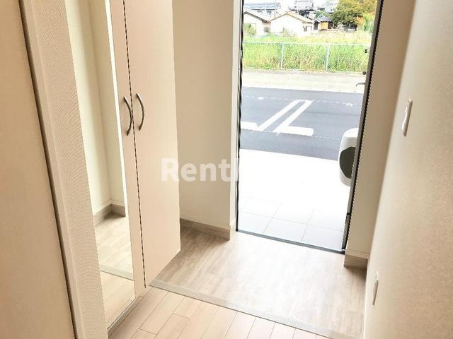 フォレストあずらの玄関|玄関