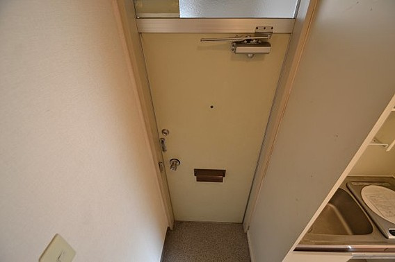 シティライフ桜ケ丘の玄関