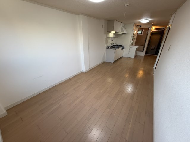 桃山台コーポラスの居間・リビング