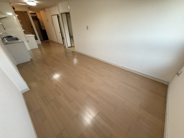 桃山台コーポラスの居間・リビング