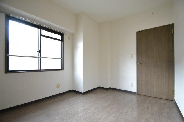 kobe十一屋の居間・リビング