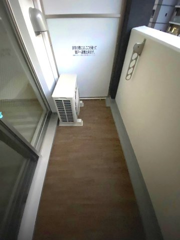 アドバンス三宮パルマのバルコニー