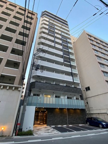 アドバンス三宮パルマの外観