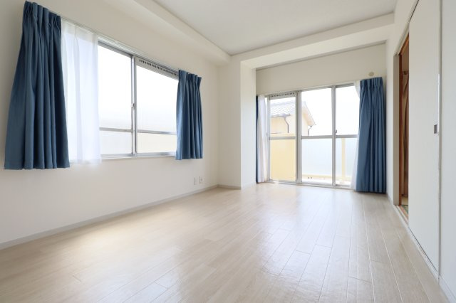 楠ヶ丘ジェムの居間・リビング