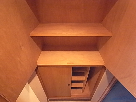 ドメスティック南光荘の玄関