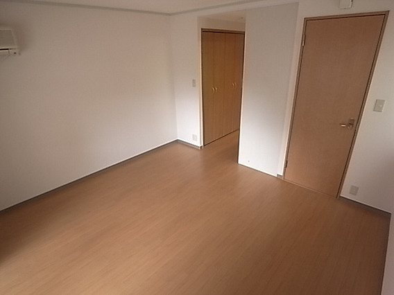 ドメスティック南光荘の居間・リビング