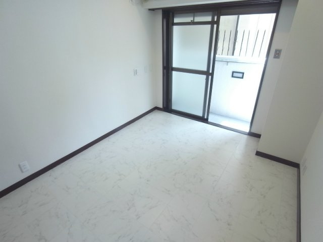 スマイルハイツの居間・リビング