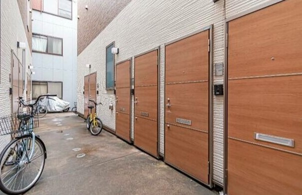 向島peace-cubeのエントランス