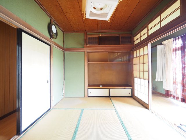 【和室】 | 【中古戸建住宅】横手市婦気 築古住宅 こちらの物件＋DIY・リフォームはいかがでしょうか 横手南小学校区の5LDK車庫、駐車スペース、庭スペース