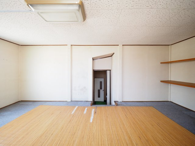 【その他】 | 【中古戸建住宅】横手市婦気 築古住宅 こちらの物件＋DIY・リフォームはいかがでしょうか 横手南小学校区の5LDK車庫、駐車スペース、庭スペース