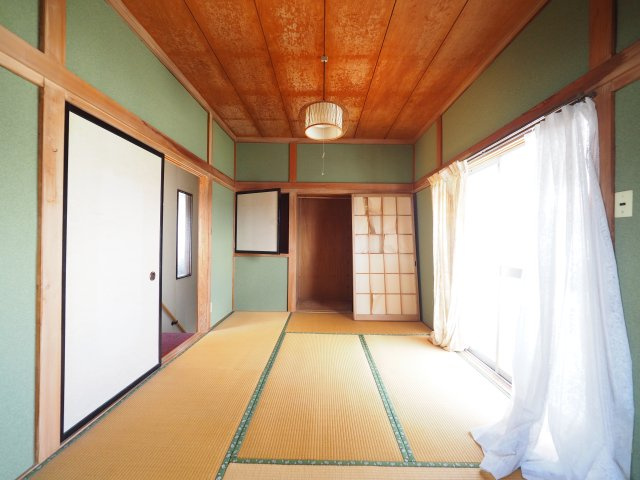 【和室】 | 【中古戸建住宅】横手市婦気 築古住宅 こちらの物件＋DIY・リフォームはいかがでしょうか 横手南小学校区の5LDK車庫、駐車スペース、庭スペース