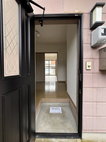 ルミエール松本の玄関