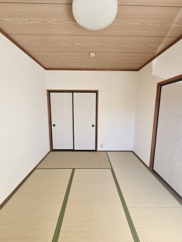 ルミエール松本の和室