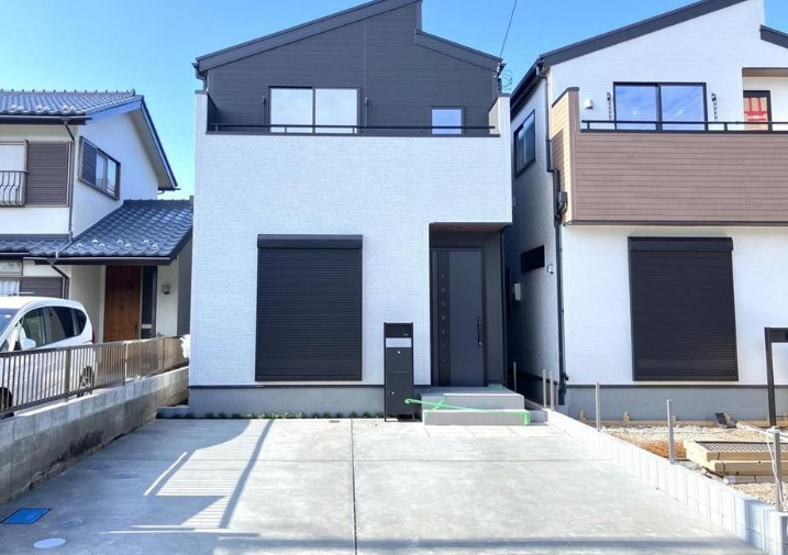 【新築】鶴ヶ島市富士見新築分譲住宅 １号棟の外観|陽当り良好です☆
若葉駅徒歩15分の人気エリア♪