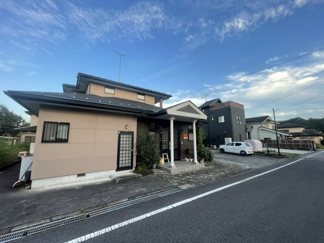 駅から15分圏内の立地♪事務所付きの6ＬＤＫ♪日光市板橋の外観