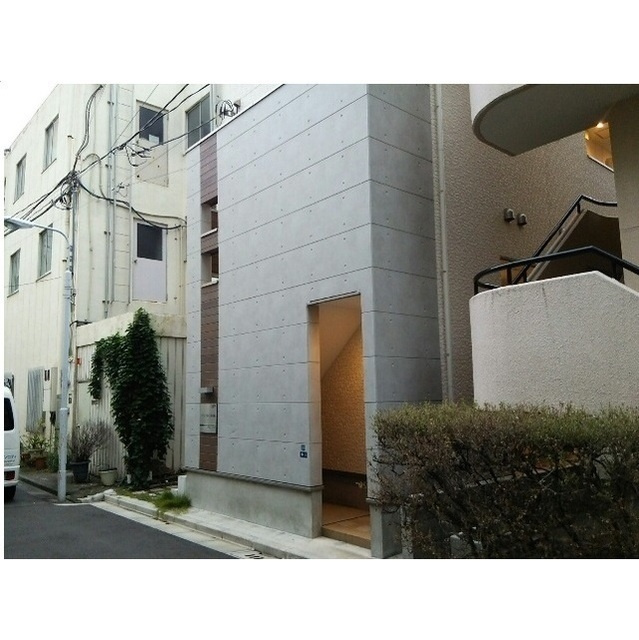 マノンフラット浅草橋のエントランス