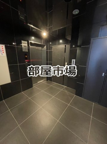 ステージファースト上野松が谷アジールコートのロビー