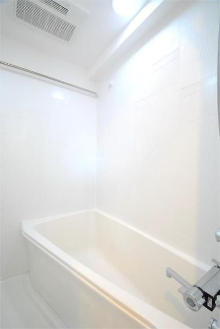 ステージファースト上野松が谷アジールコートの浴室