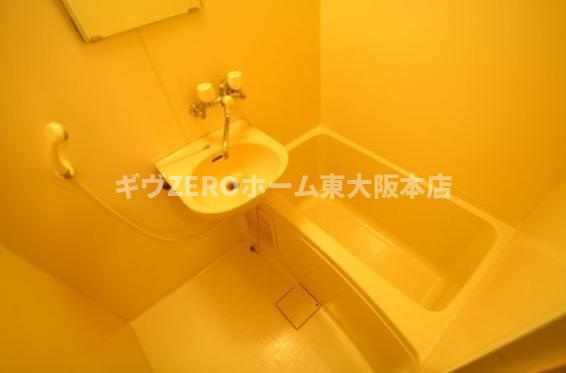 リバティ内代の浴室