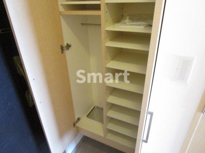 【玄関】 | プリムローズ東高円寺