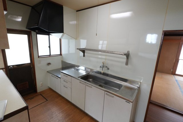 【中古住宅】山形市飯塚町戸建のキッチン