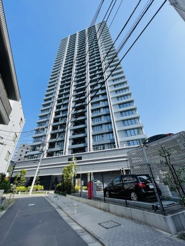 グランドミレーニアの外観