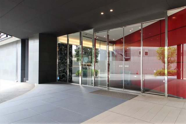 グランドミレーニアのエントランス