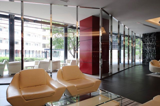 グランドミレーニアのロビー