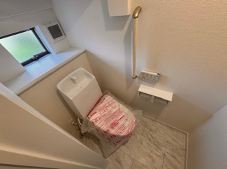 【トイレ】 | Heartful-Town尾張旭市北山町２期【仲介手数料無料　旭小　東中】 | 撮影
社長の村田です！
自らプレイヤーとして営業しています
長年の経験と実績から皆様により良いマイホーム購入のご提案をいたします。
住宅ローンの不安や購入後の不安等何でもご相談ください。