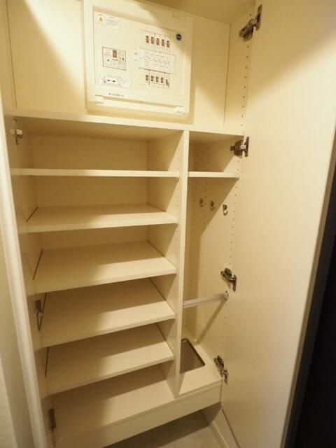 ドゥーエ三ノ輪Ⅰの収納