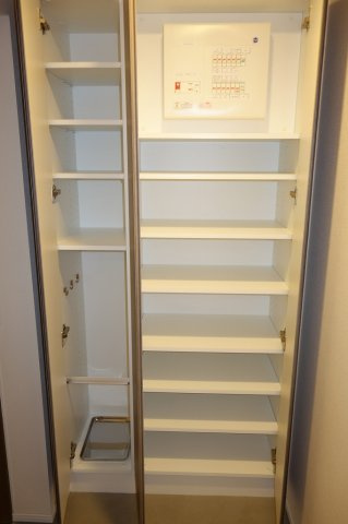 ジオエント上野稲荷町の収納