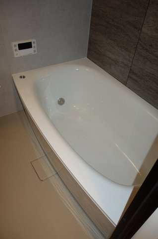 ジオエント上野稲荷町の浴室