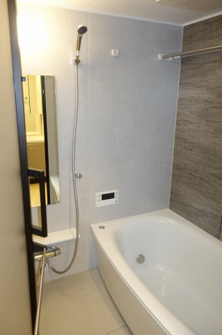 ジオエント上野稲荷町の浴室