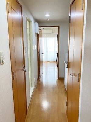 レジオス池袋イーストの玄関