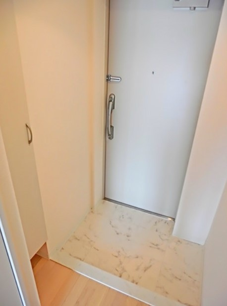 ラフィネットの玄関