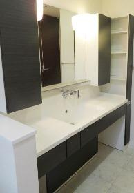 本町田戸建の洗面所